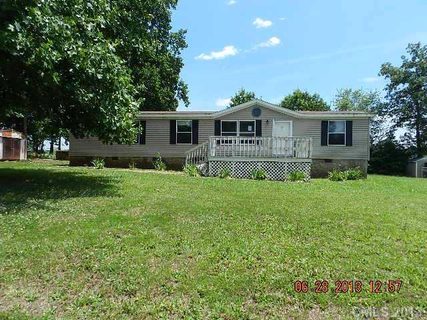 2881 Cherry Ridge Drive sold home in Wilson Woods, Newton, NC