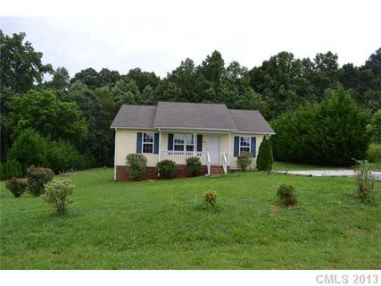 2806 River Village Lane