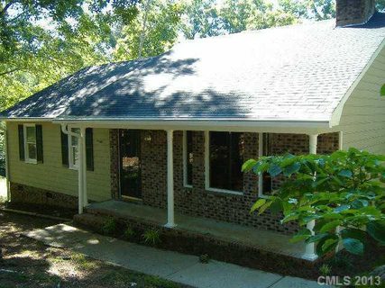 1422 Crescent Street