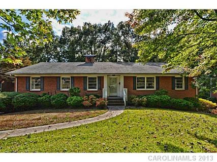 1056 Paramount Circle