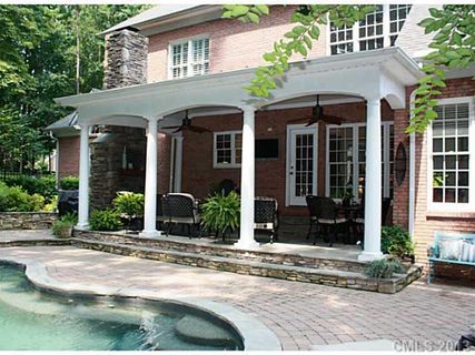 6143 Bluebird Hill Lane