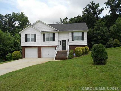114 Periwinkle Street #3
