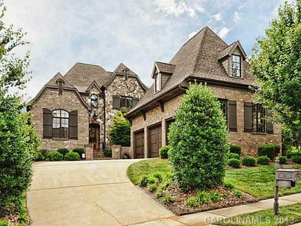 809 Verney Lane