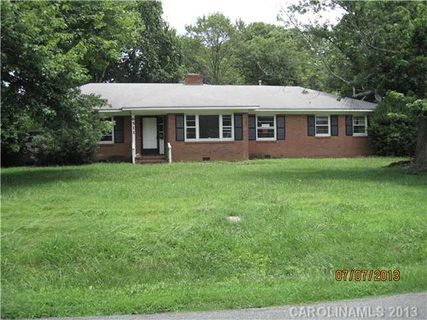 6511 Louglen Circle sold home in Glenbrook Acres, Charlotte, NC