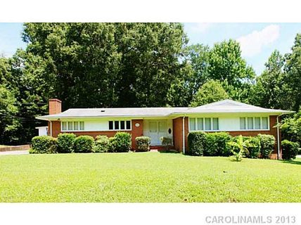 6261 Wheeler Drive sold home in Queens Grant, Charlotte, NC