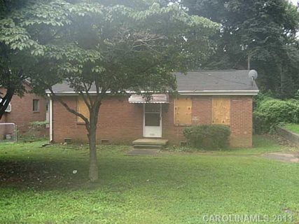 1820 Finchley Drive