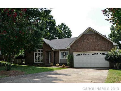 3155 River Trace Road sold home in Riverwood, Gastonia, NC