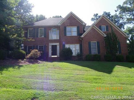 2504 Barrington Court