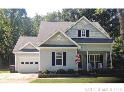 2104 Waverly Drive