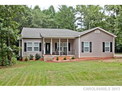 4933 El Mundo Circle