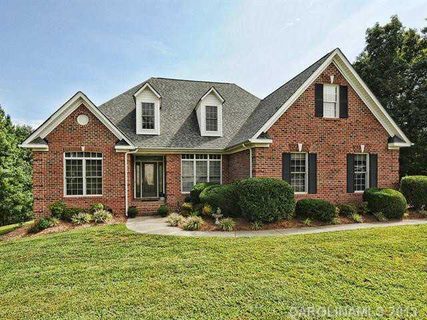5680 Oakmont Drive 22