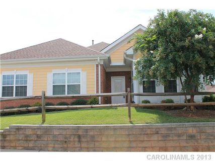 2215 North Castle Court sold townhome in St Andrews, Matthews, NC