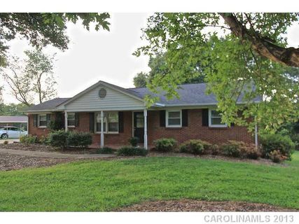 10 Spruce Pine Drive sold home in Woodland Park, Belmont, NC