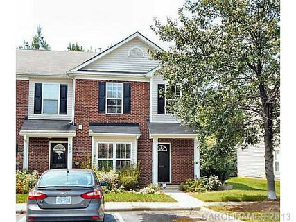 8040 Stoneham Court sold townhome in Summerfield, Charlotte, NC
