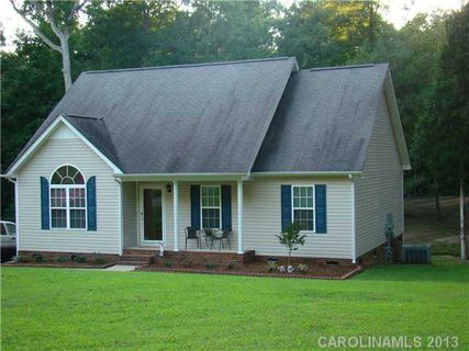 805 White Oaks Circle