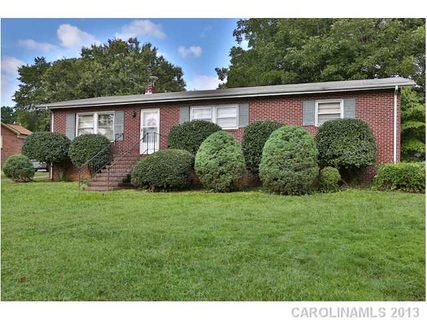 809 Cambridge Circle