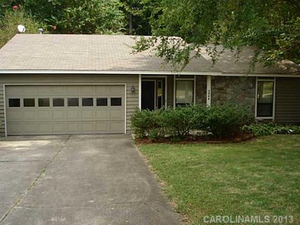 3844 Sweetgrass Lane sold home in Cedarwood, Charlotte, NC