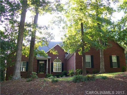 8125 Shannon Woods Lane