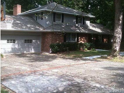 2220 Cross Creek Drive