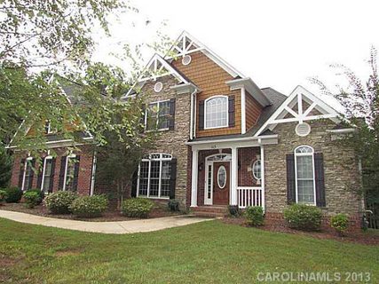 115 Edgewater Court