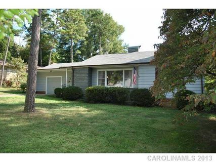 339 Roberts Street 1