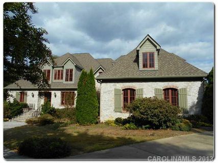 1124 Baltusrol Lane