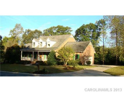 6811 Timberwood Drive