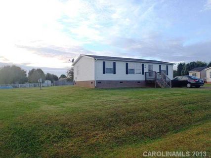 2303 Palmetto Drive