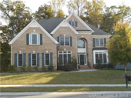 184 E Warfield Drive 13
