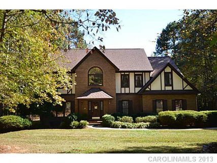 1840 Tanglebriar Court