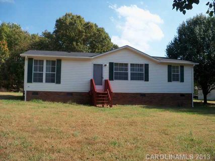 4820 Stratford Lane