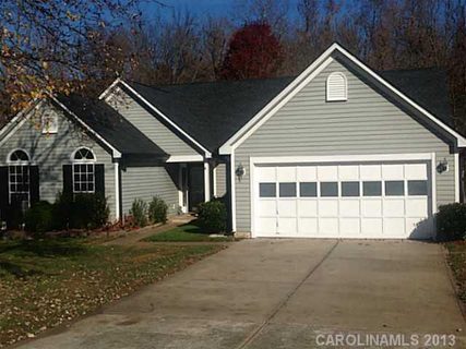 9505 Secretariat Drive sold home in Gaitwood, Charlotte, NC