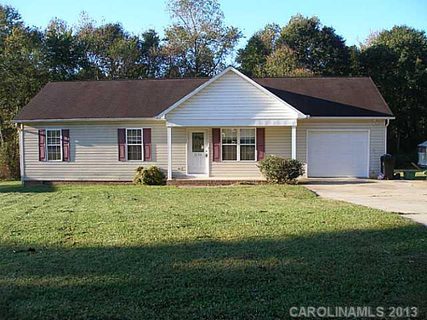 2136 Redberry Lane