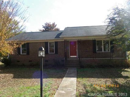 955 Saddle Ridge Road