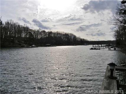 496 Greenbay Road