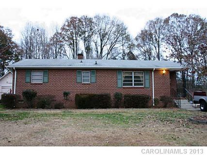 437 Frank Drive sold home in Green Meadows, Charlotte, NC