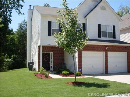 1905 Aberglen Drive sold home in Spring Woods, Charlotte, NC