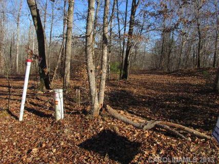10 Saratoga Woods Drive