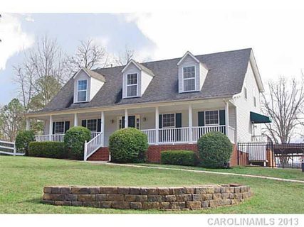 3012 Cresthill Drive