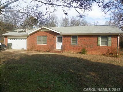 370 Nw Pitts School Road