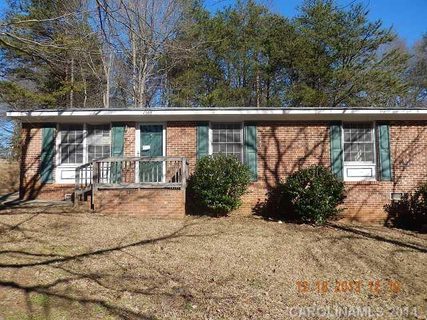 1208 Bridgewood Lane