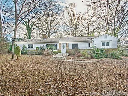 326 Heathwood Road sold home in Wendover Hills, Charlotte, NC