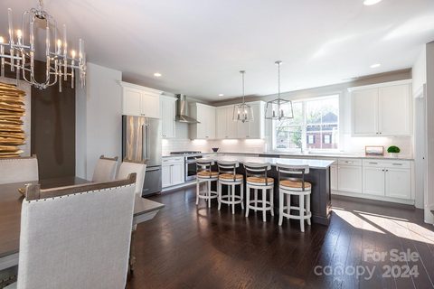 1209 Cotswold Place