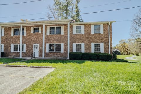 100 Falling Waters Road sold condo in Brookside Manor Condominiums, Hendersonville, NC