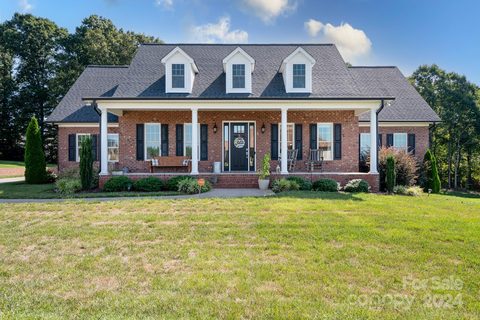 Previously sold for $632,500