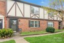 8911 Hunter Ridge Drive sold home in Charlotte, SC