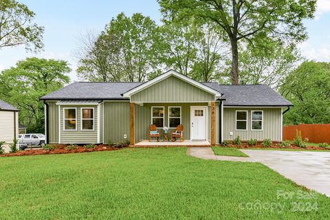 136 Nw Spencer Avenue sold home in Wil-Mar Park, Concord, NC