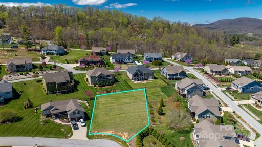 44 Foundry Lane sold home in Blacksmith Run, Hendersonville, NC