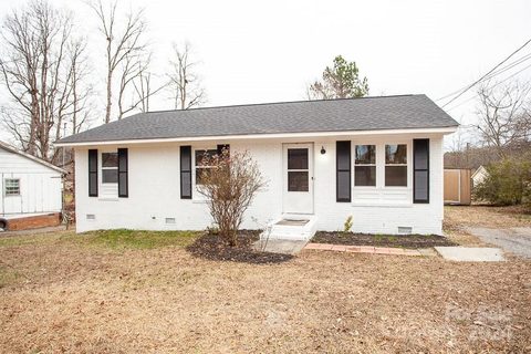 2828 Meade Avenue sold home in Crawford Heights, Gastonia, NC