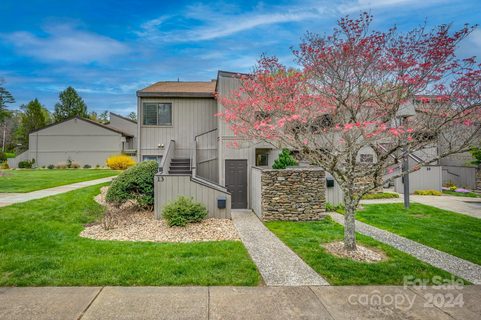 13 Lakemoor Lane sold condo in Lakemoor Village, Hendersonville, NC